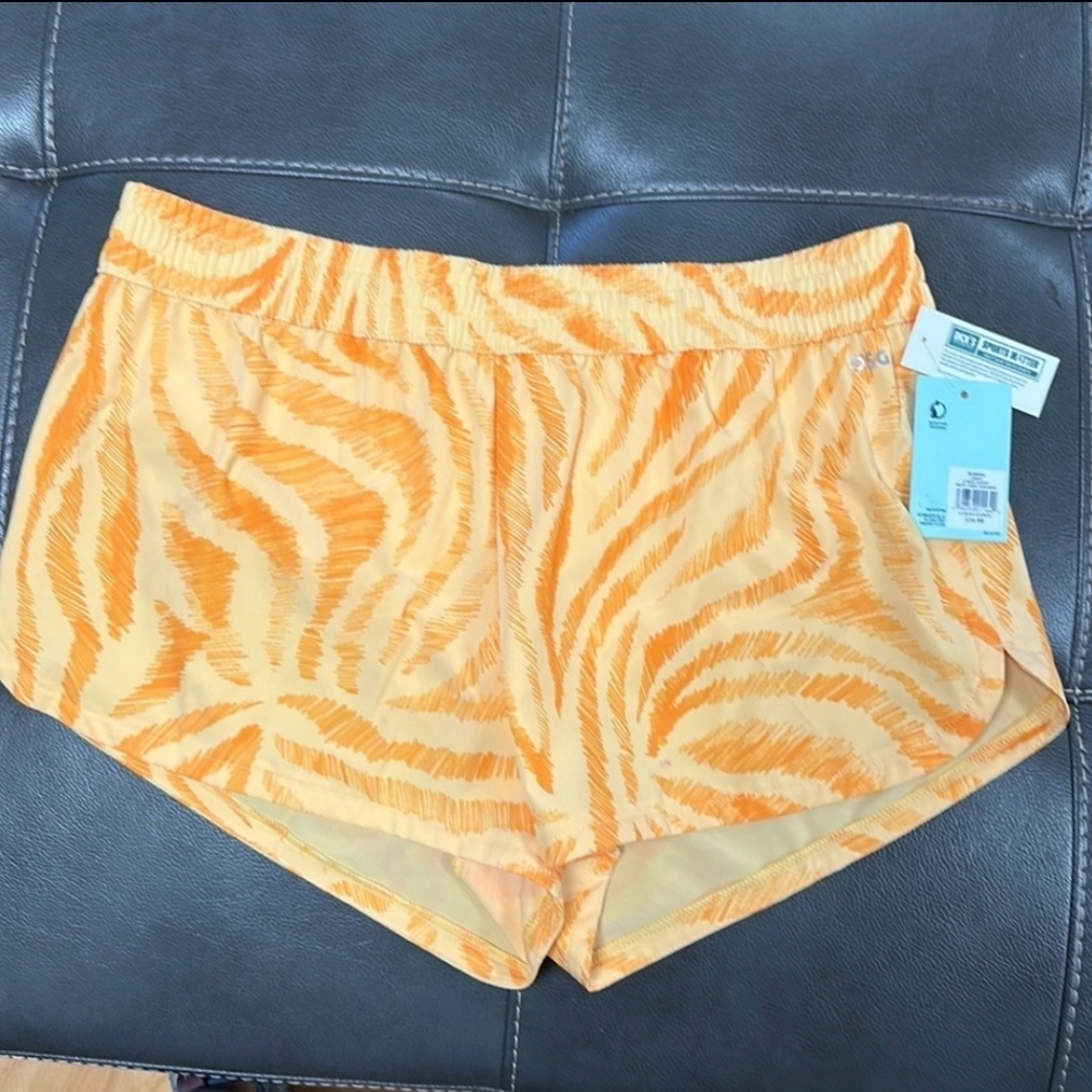 Women's Size Large run shorts